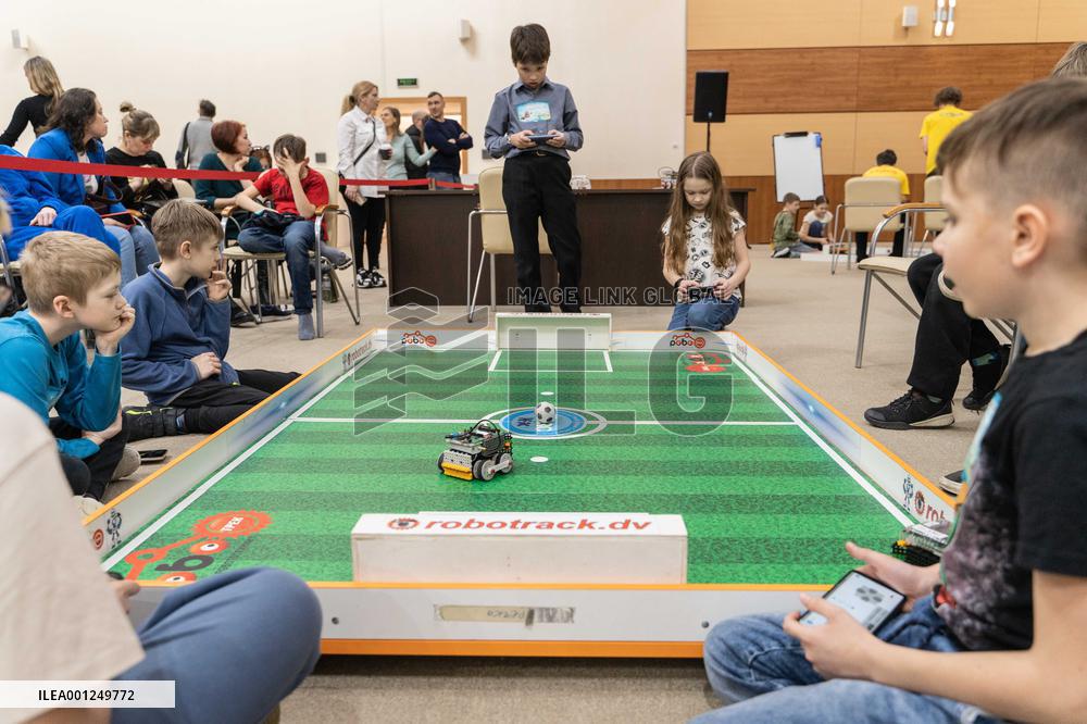 RUSSIA-VLADIVOSTOK-YOUTH-ROBOT SOCCER COMPETITION