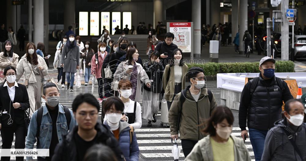 COVID mask rules eased in Japan