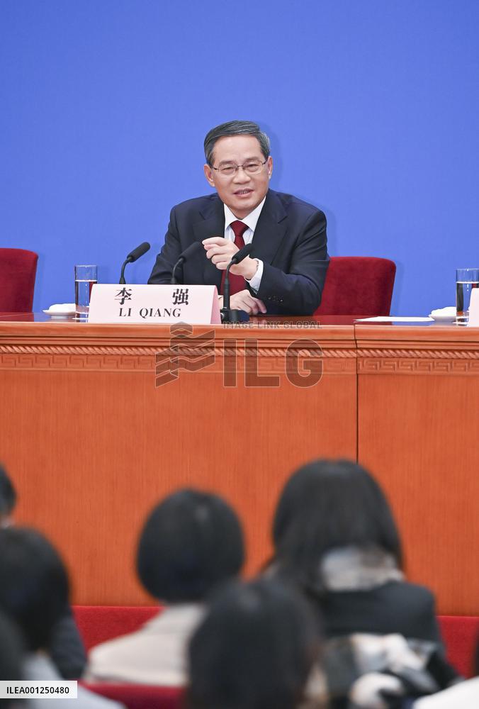 (TWO SESSIONS)CHINA-BEIJING-PREMIER-PRESS CONFERENCE (CN)