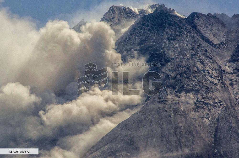 INDONESIA-YOGYAKARTA-MOUNT MERAPI-ERUPTION