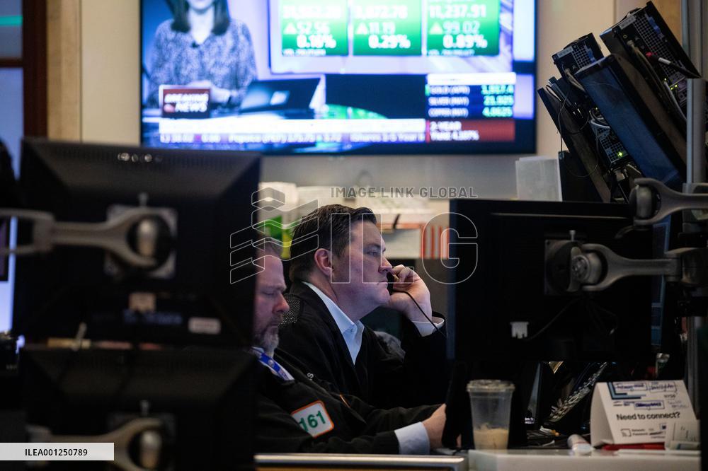U.S.-NEW YORK-STOCKS