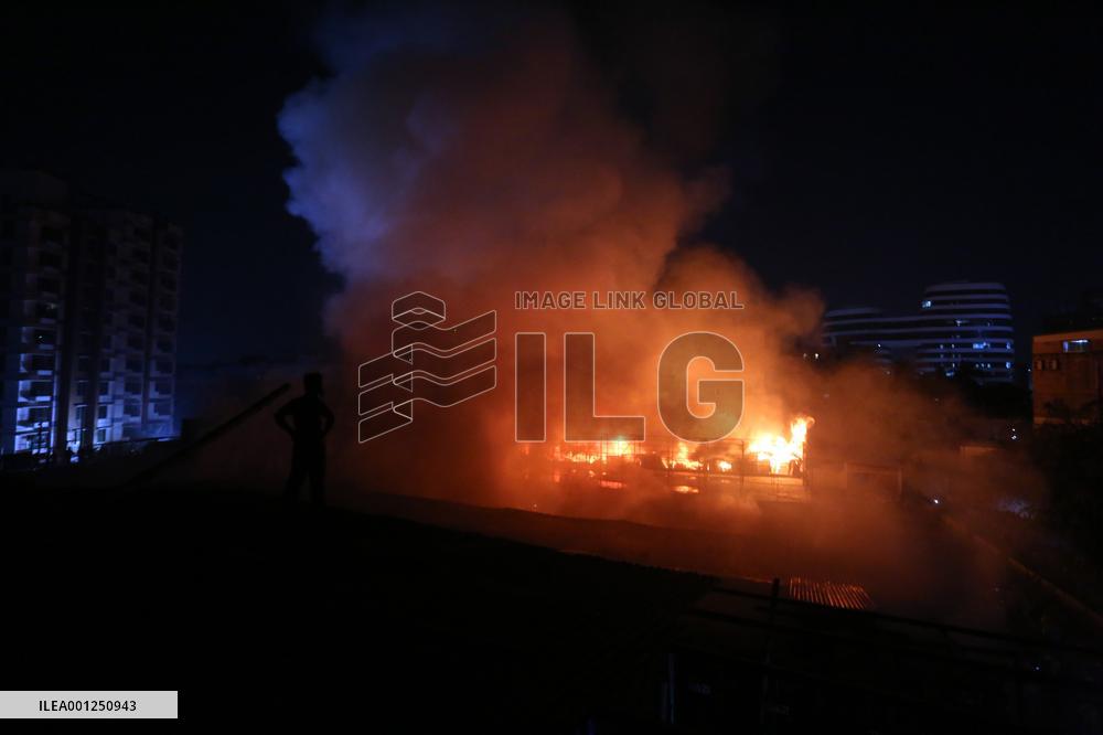 BANGLADESH-DHAKA-SLUM-FIRE