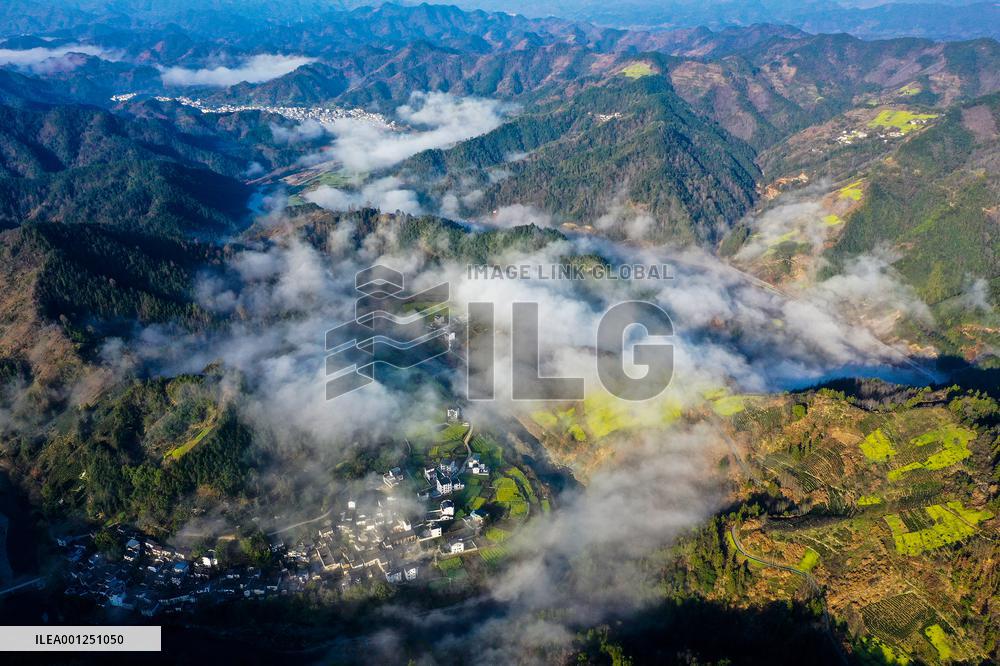 #CHINA-SPRING-CLOUD-SCENERY (CN)