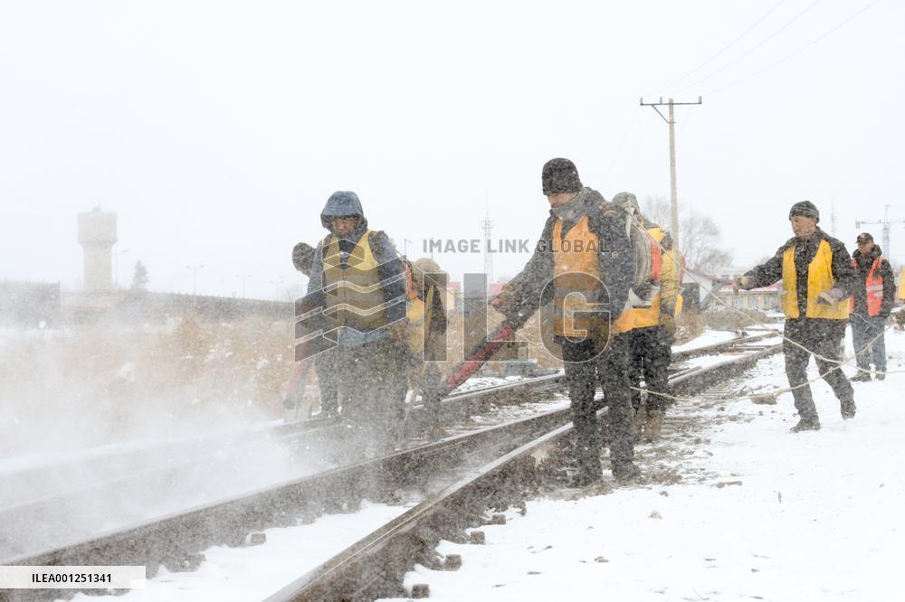 CHINA-HEILONGJIANG-SNOW-RAILWAY (CN)