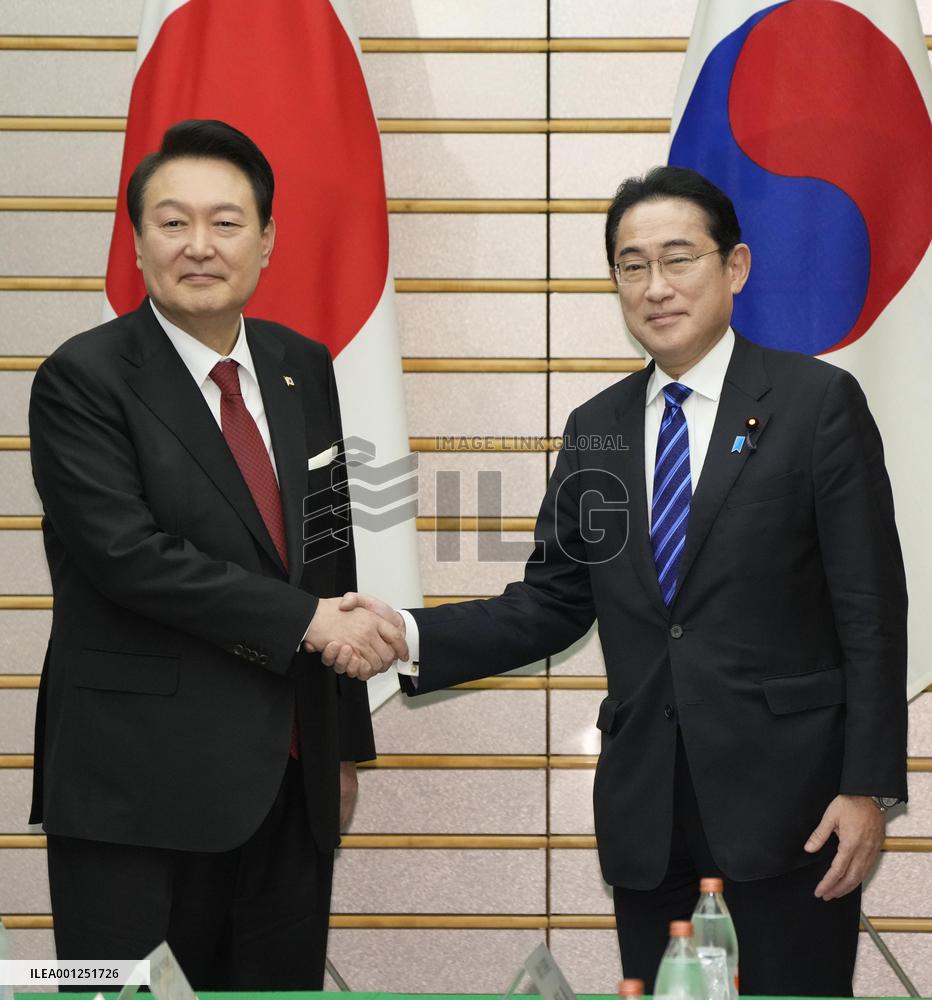 Japan-S. Korea summit