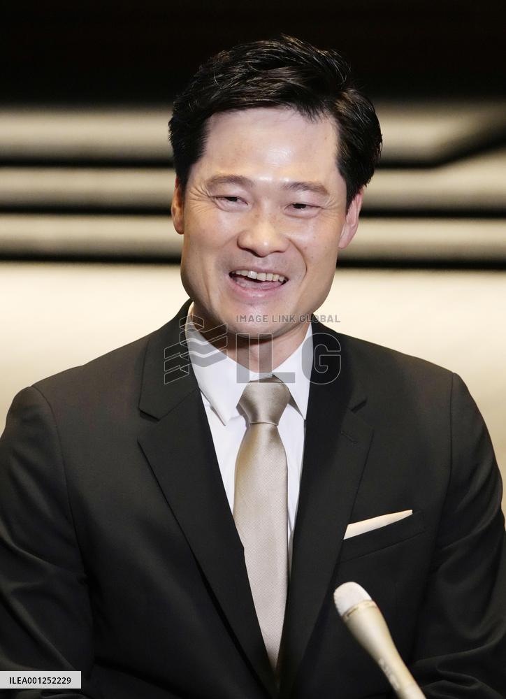 Wheelchair tennis great Kunieda given People's Honor Award