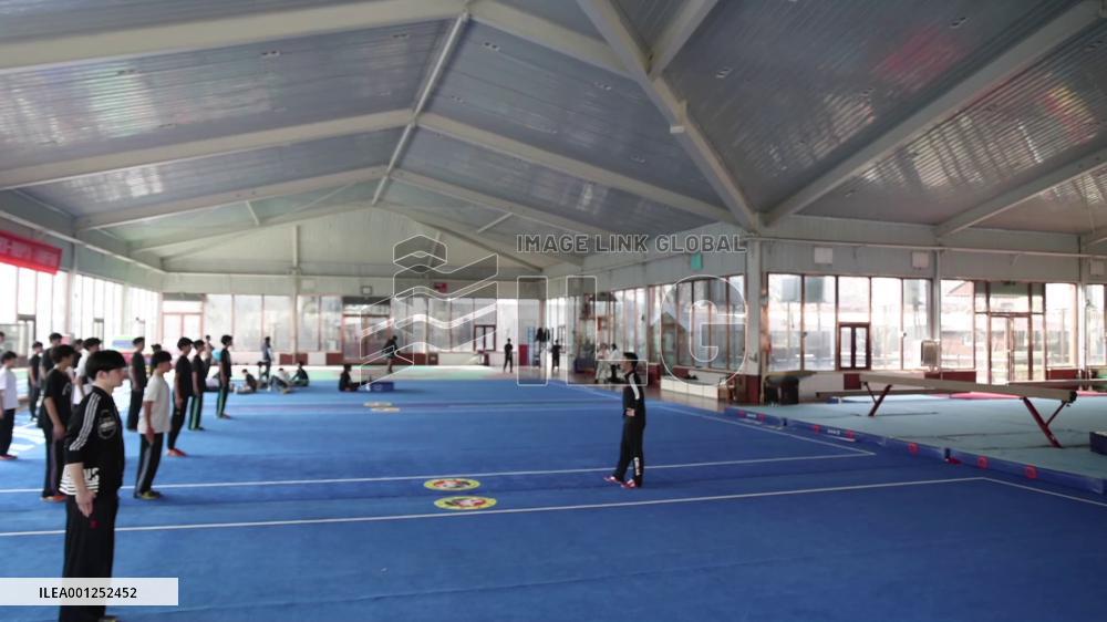 Young Chinese trainer dedicated to spreading martial arts culture