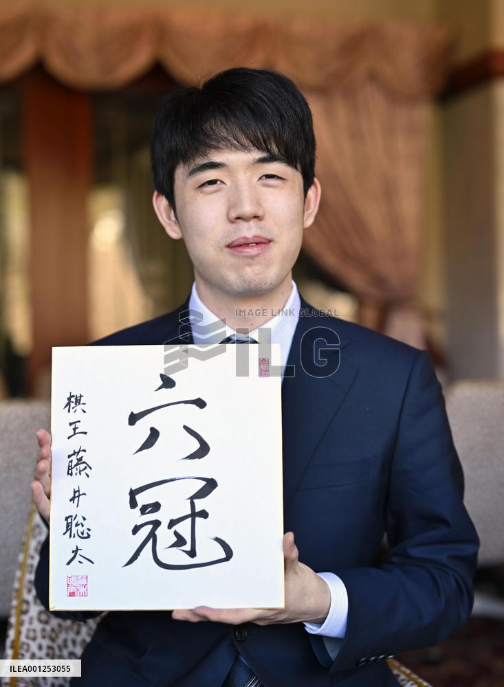 Fujii wins 6th shogi title