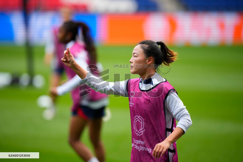 (SP)FRANCE-PARIS-FOOTBALL-UEFA WOMEN'S CHAMPIONS LEAGUE-TRAINING