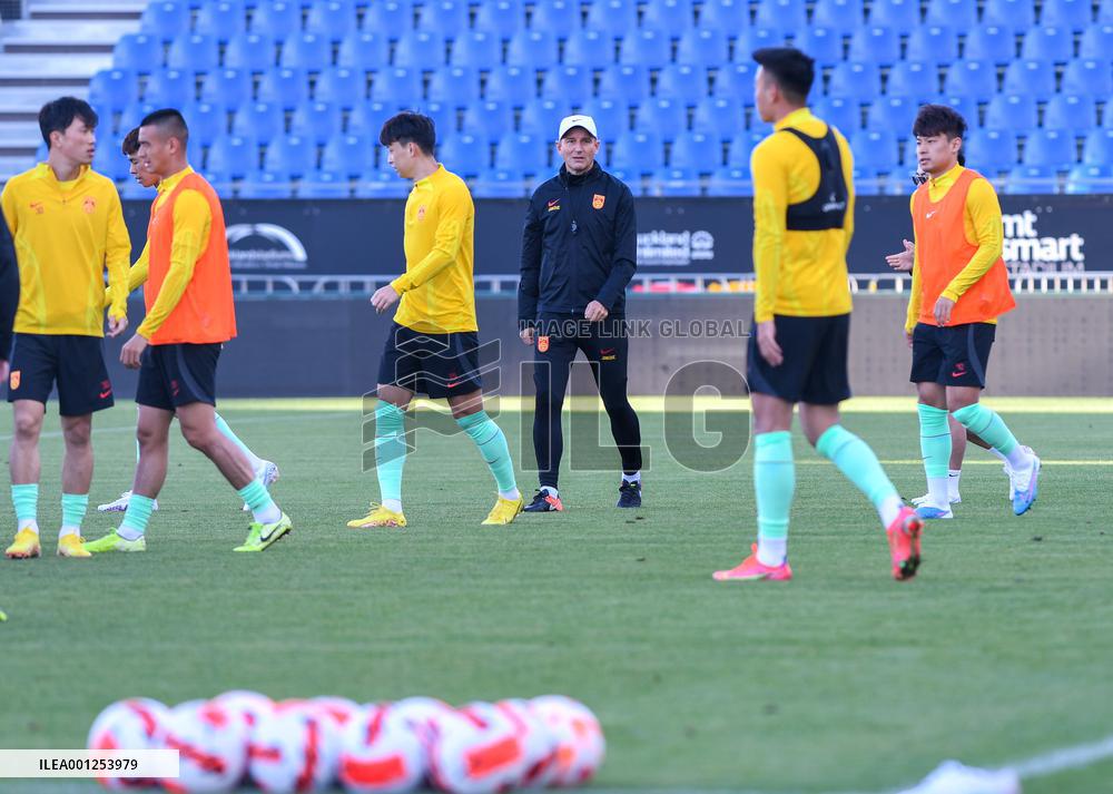 (SP)NEW ZEALAND-AUCKLAND-FOOTBALL-CHINESE MEN'S NATIONAL TEAM-TRAINING