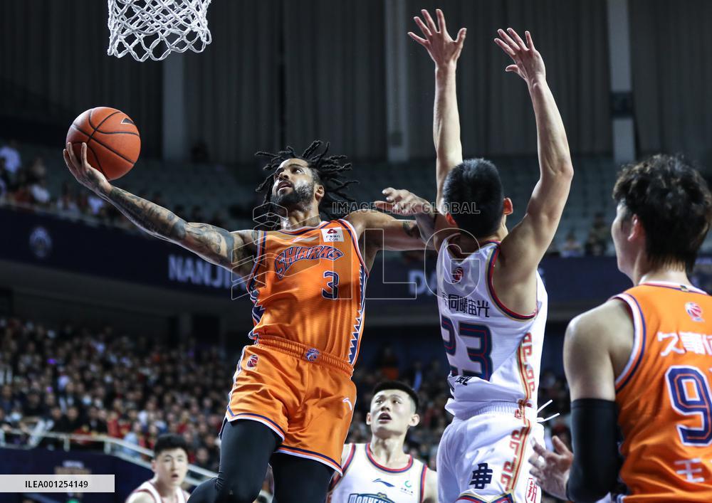(SP)CHINA-NANJING-BASKETBALL-CBA LEAGUE-NANJING VS SHANGHAI (CN)