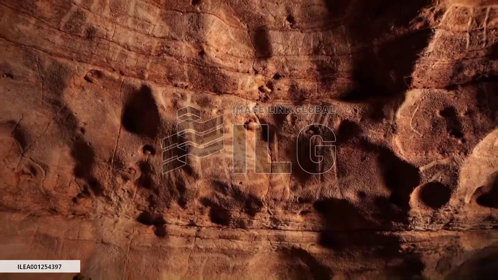 Over 100 prehistoric engravings found in northeastern Spain