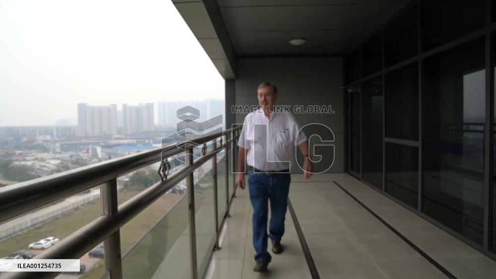 American expat impressed by changes in China's machinery industry