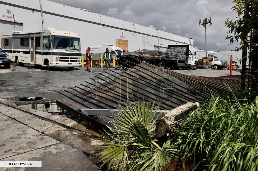 U.S.-LOS ANGELES-MONTEBELLO-TORNADO-DAMAGE