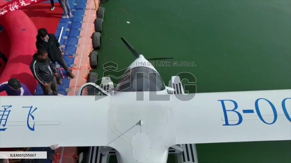 Two-seater water electric aircraft delivered in NW China