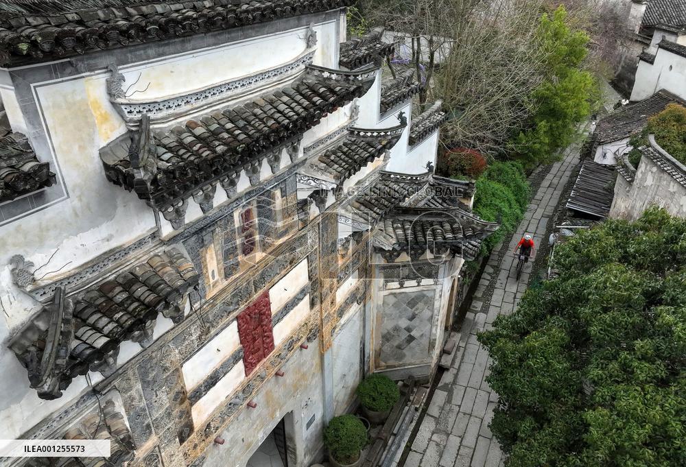 (SP)CHINA-ANHUI-YIXIAN-CYCLING (CN)