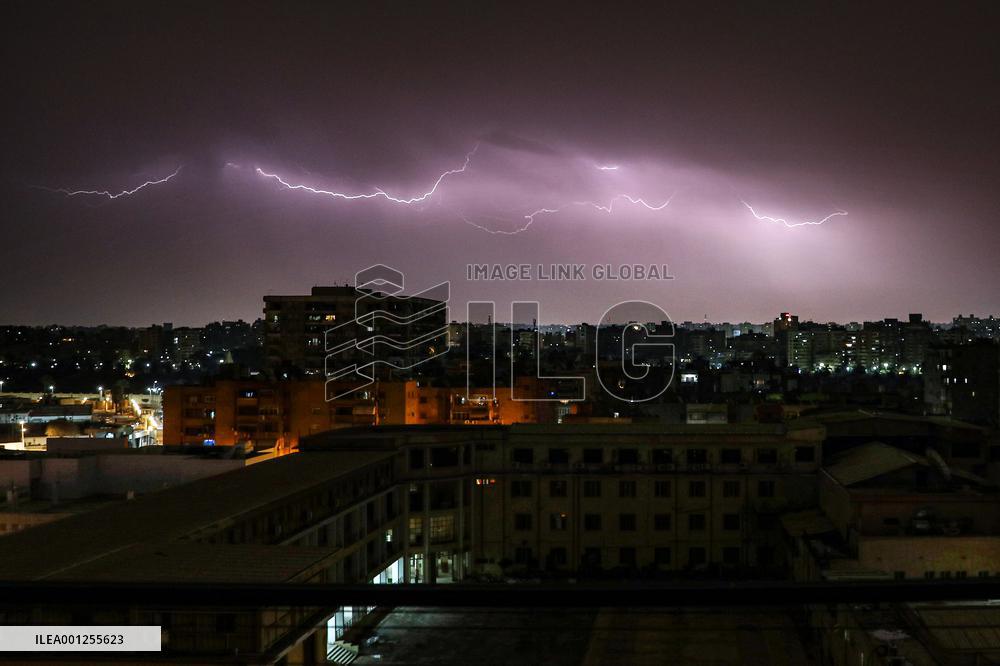 EGYPT-CAIRO-LIGHTNING
