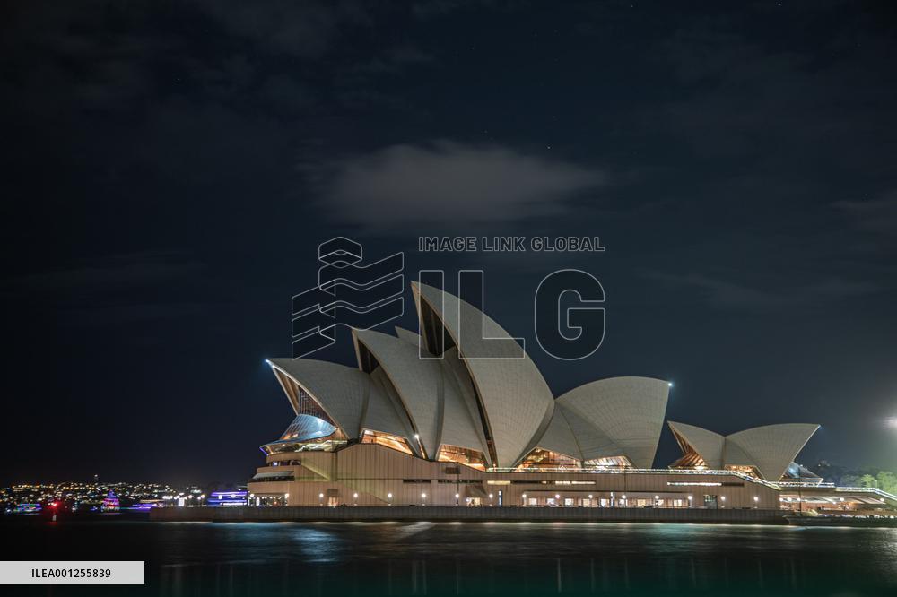 AUSTRALIA-SYDNEY-EARTH HOUR