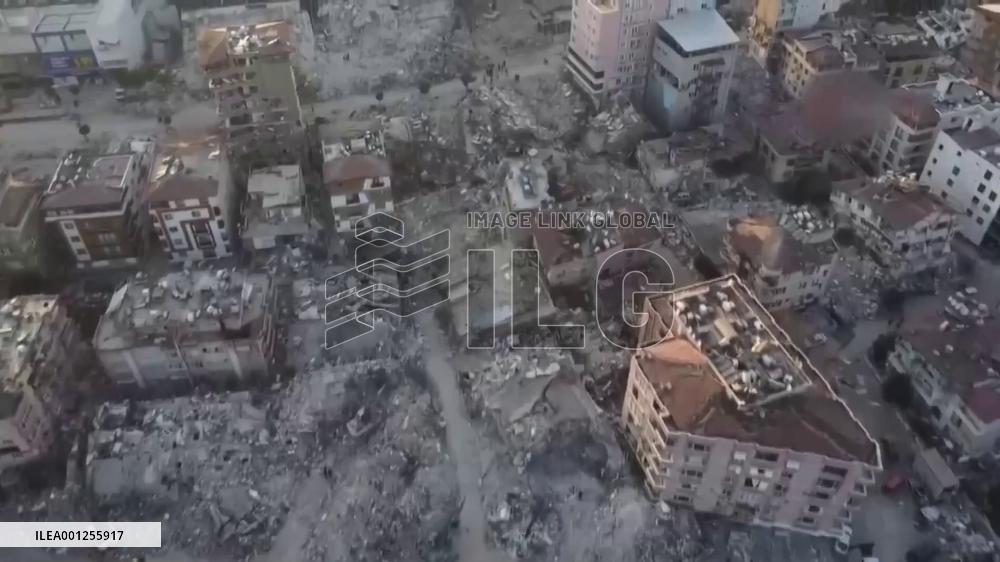 Quake-affected Turks observe Ramadan with heavy heart