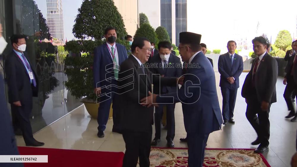 Cambodia, Malaysia vow to further advance ties, cooperation