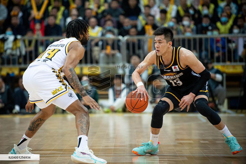 (SP)CHINA-ZHUJI-BASKETBALL-CBA LEAGUE-ZHEJIANG VS LIAONING (CN)