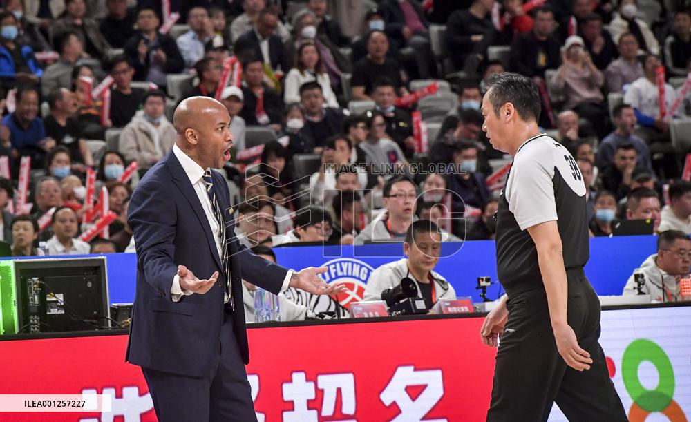 (SP)CHINA-XINJIANG-URUMQI-BASKETBALL-CBA LEAGUE-BEIJING VS XINJIANG (CN)