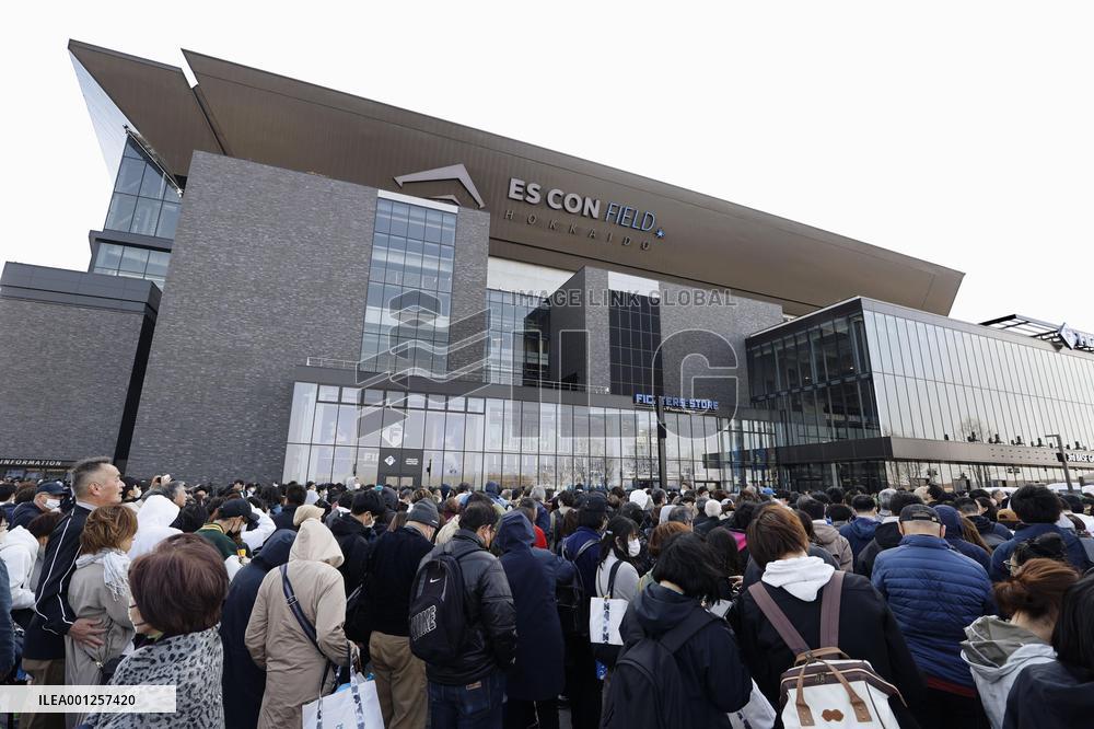 Baseball: NPB season opener at new Hokkaido ballpark