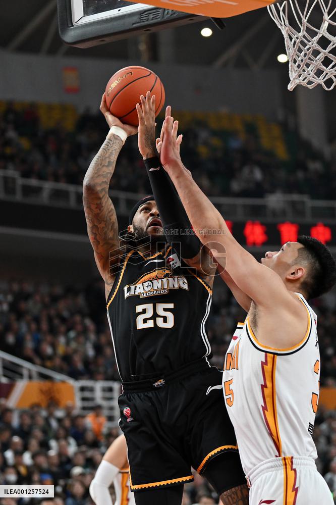 (SP)CHINA-TAIYUAN-BASKETBALL-CBA LEAGUE-SHANXI VS LIAONING (CN)