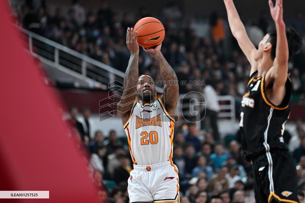 (SP)CHINA-TAIYUAN-BASKETBALL-CBA LEAGUE-SHANXI VS LIAONING (CN)