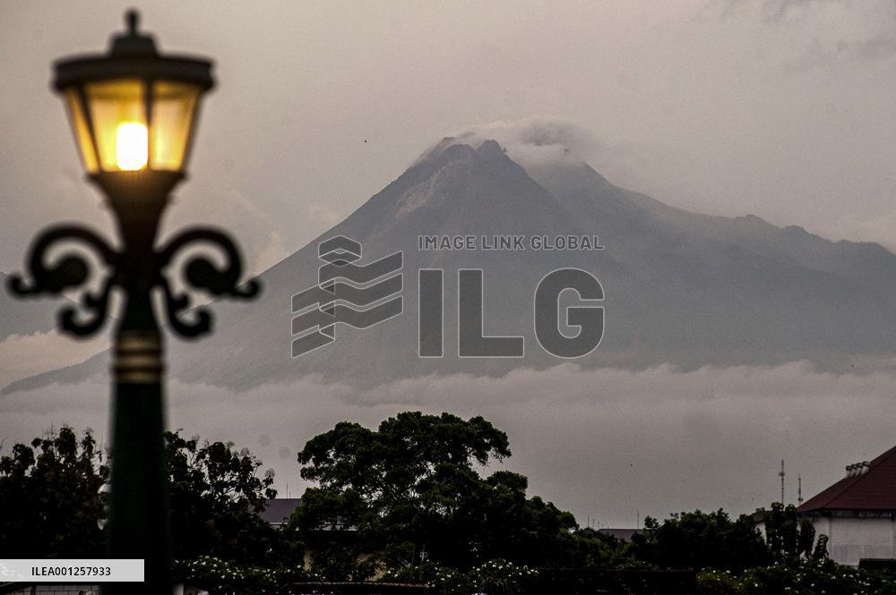 INDONESIA-YOGYAKARTA-MOUNT MERAPI-ERUPTION
