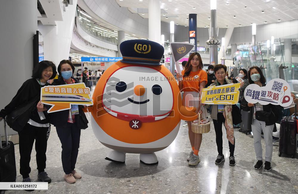 CHINA-HONG KONG-HIGH-SPEED RAILWAY-MAINLAND-RESUMPTION (CN)