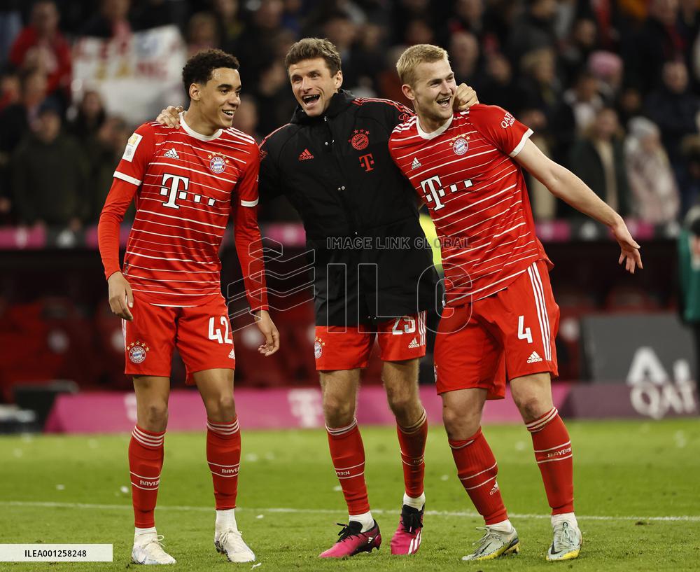 (SP)GERMANY-MUNICH-FOOTBALL-BUNDESLIGA-BAYERN MUNICH VS DORTMUND
