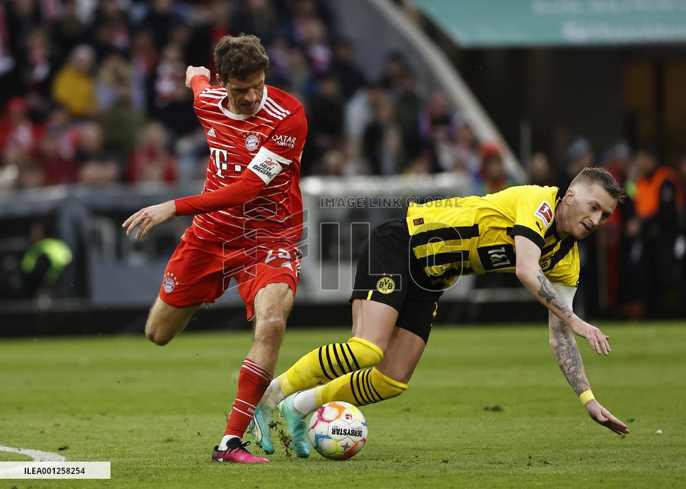 (SP)GERMANY-MUNICH-FOOTBALL-BUNDESLIGA-BAYERN MUNICH VS DORTMUND