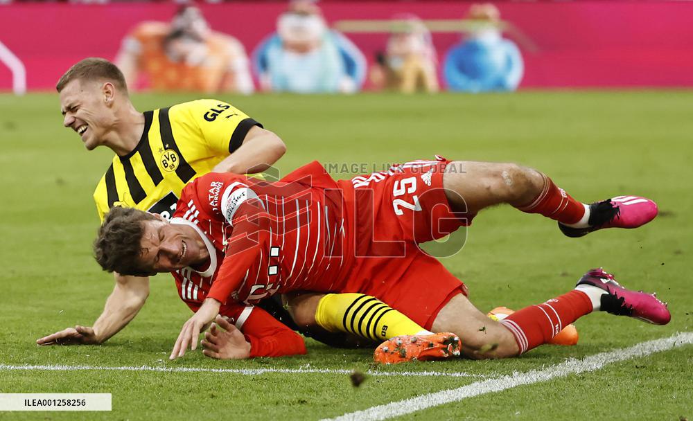 (SP)GERMANY-MUNICH-FOOTBALL-BUNDESLIGA-BAYERN MUNICH VS DORTMUND