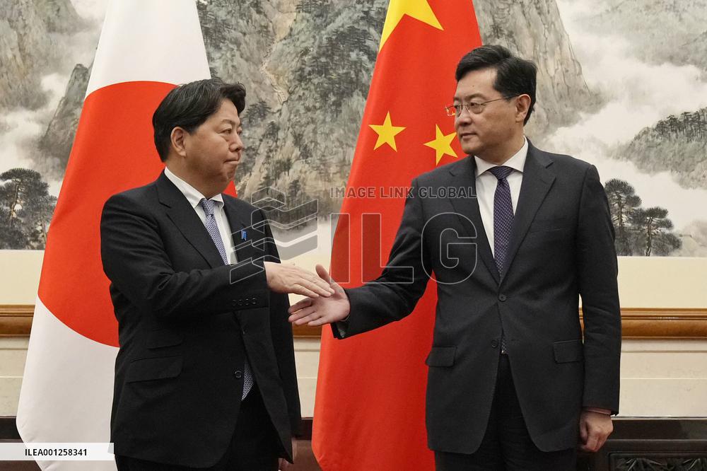Hayashi-Qin talks