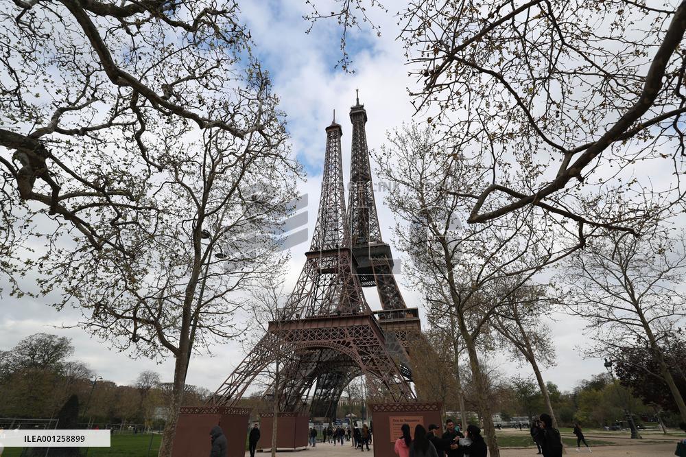 FRANCE-PARIS-EIFFEL TOWER-REPLICA