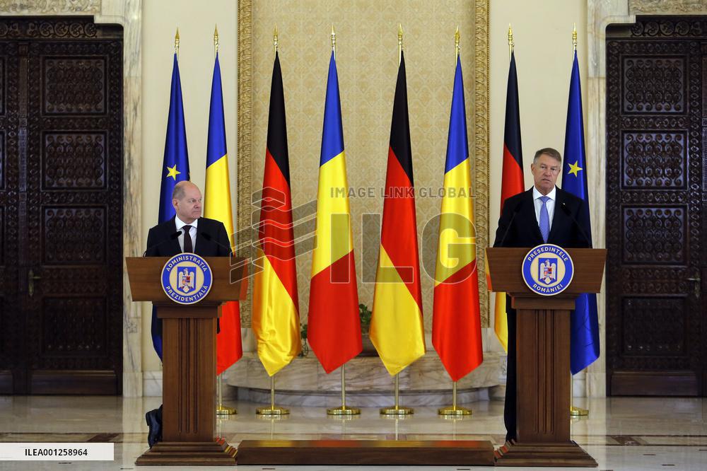 ROMANIA-BUCHAREST-PRESIDENT-GERMANY-CHANCELLOR-TALKS
