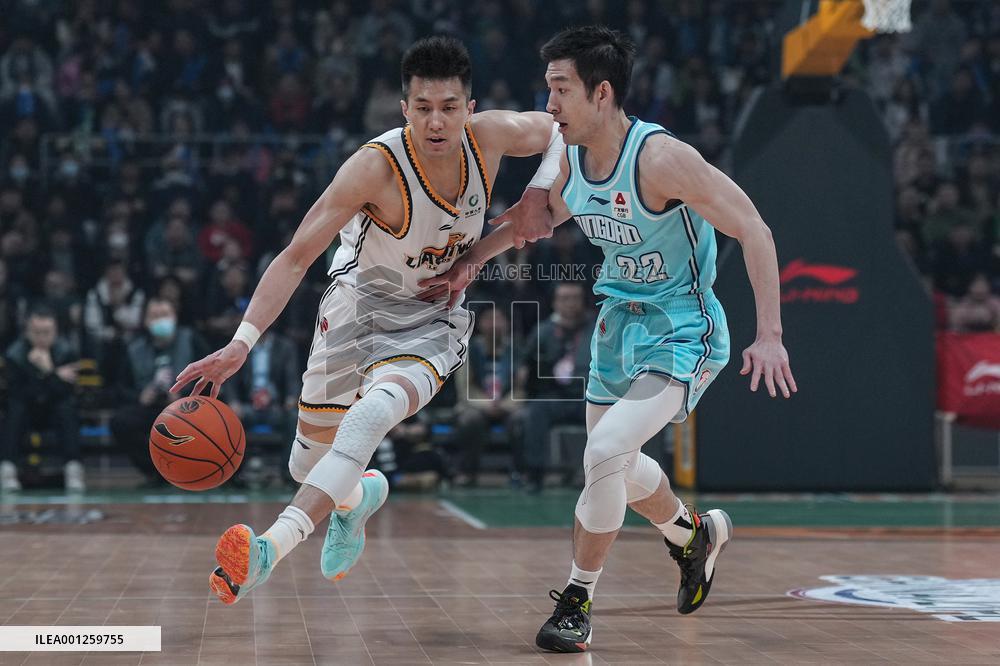 (SP)CHINA-SHENYANG-BASKETBALL-CBA LEAGUE-LIAONING VS QINGDAO (CN)