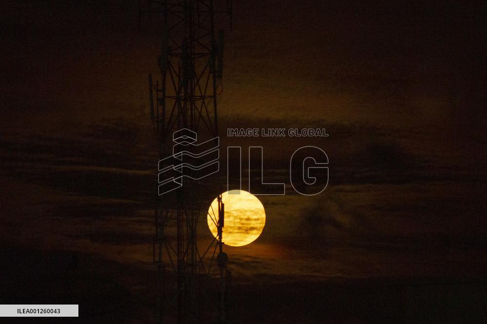 INDONESIA-LHOKSEUMAWE-FULL MOON