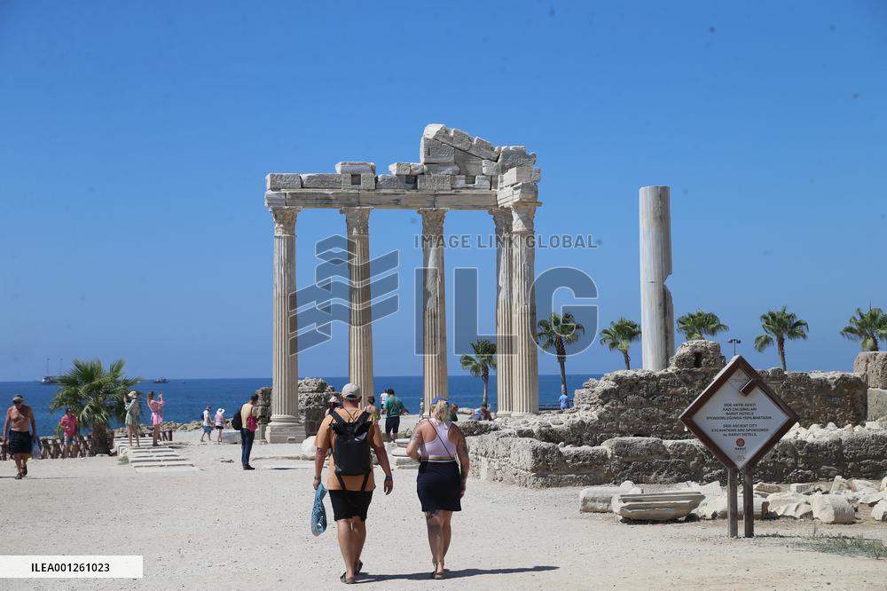 TÜRKIYE-TOURISM-EXPECTATION