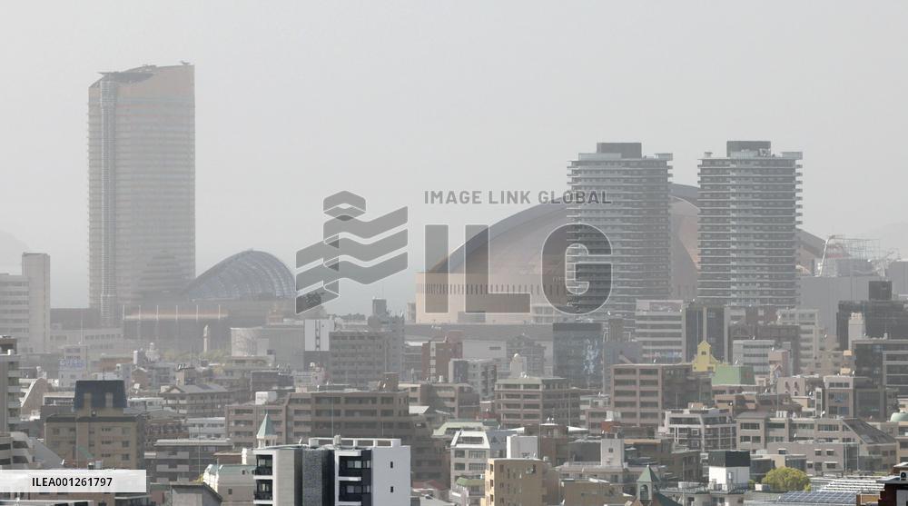 Sandstorm reaches Japan