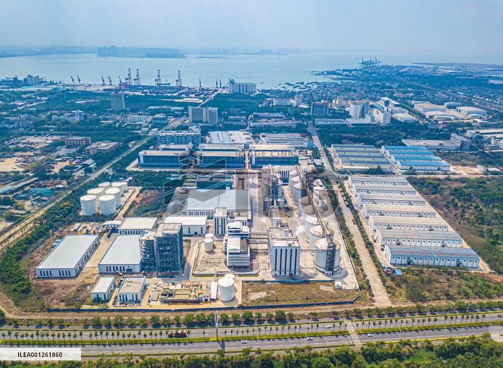 Xinhua Headlines: Five years on, China speeds its way to build Hainan free trade port