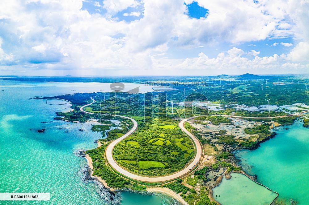 Xinhua Headlines: Five years on, China speeds its way to build Hainan free trade port