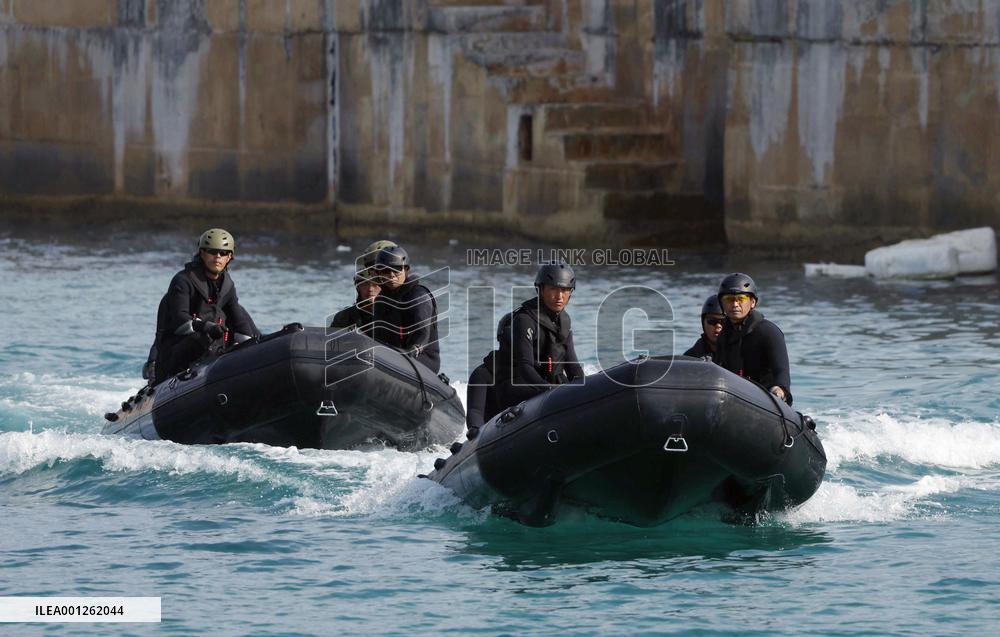 Search continues for missing Japan SDF chopper