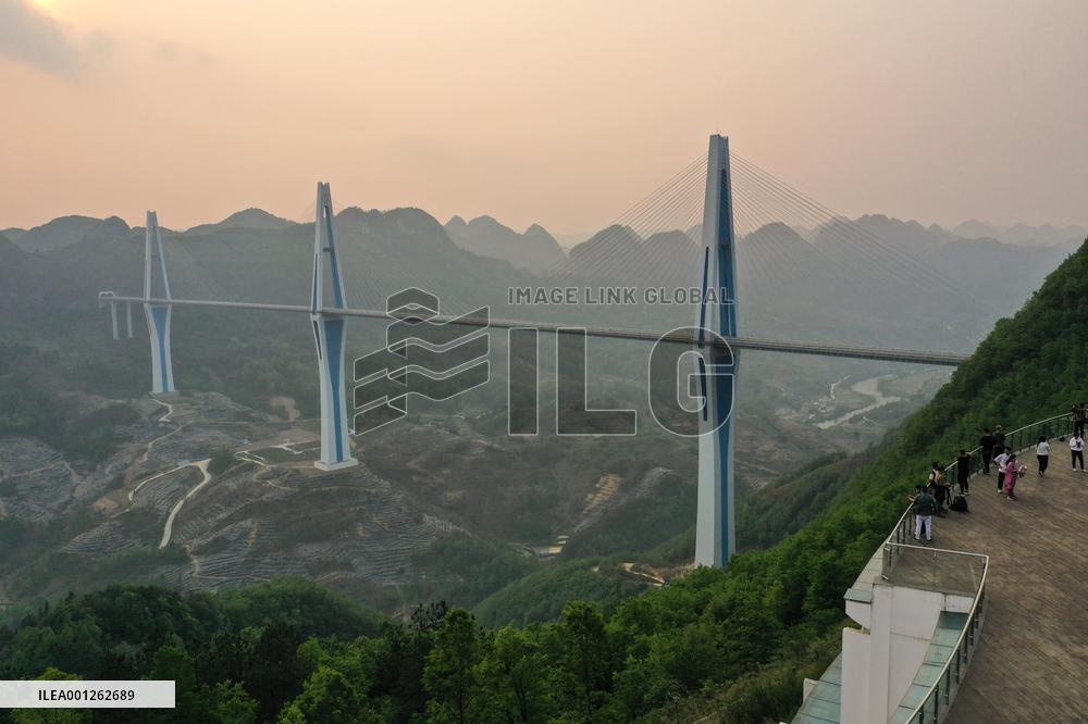 CHINA-GUIZHOU-EXPRESSWAY-BRIDGE(CN)