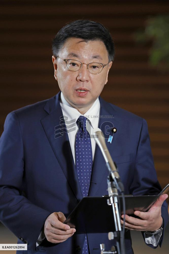 Japan PM Kishida unhurt after cylindrical object thrown during campaigning