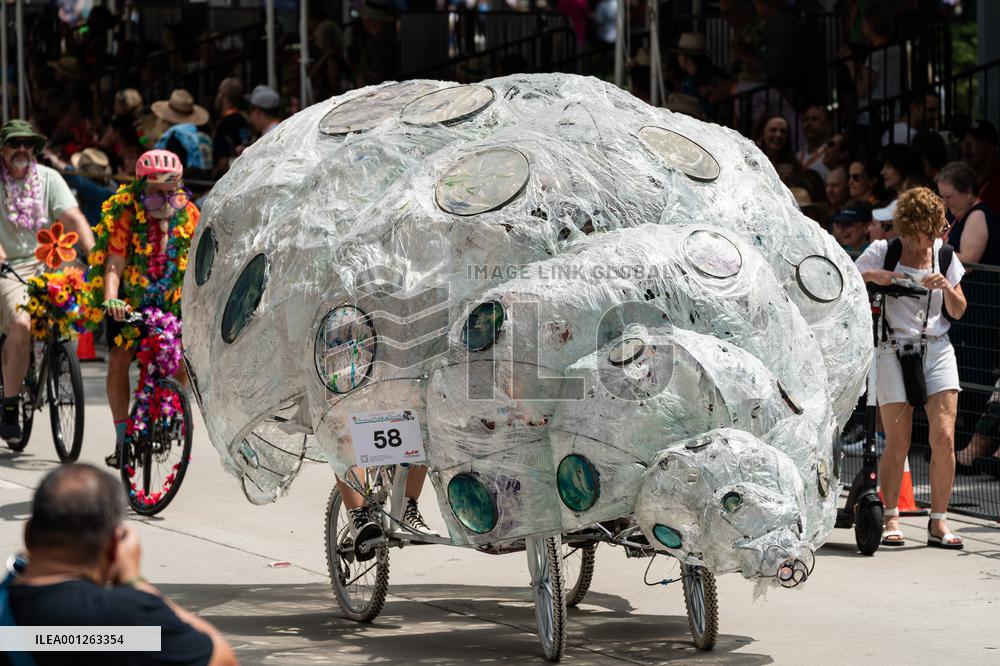 U.S.-HOUSTON-ART CAR PARADE