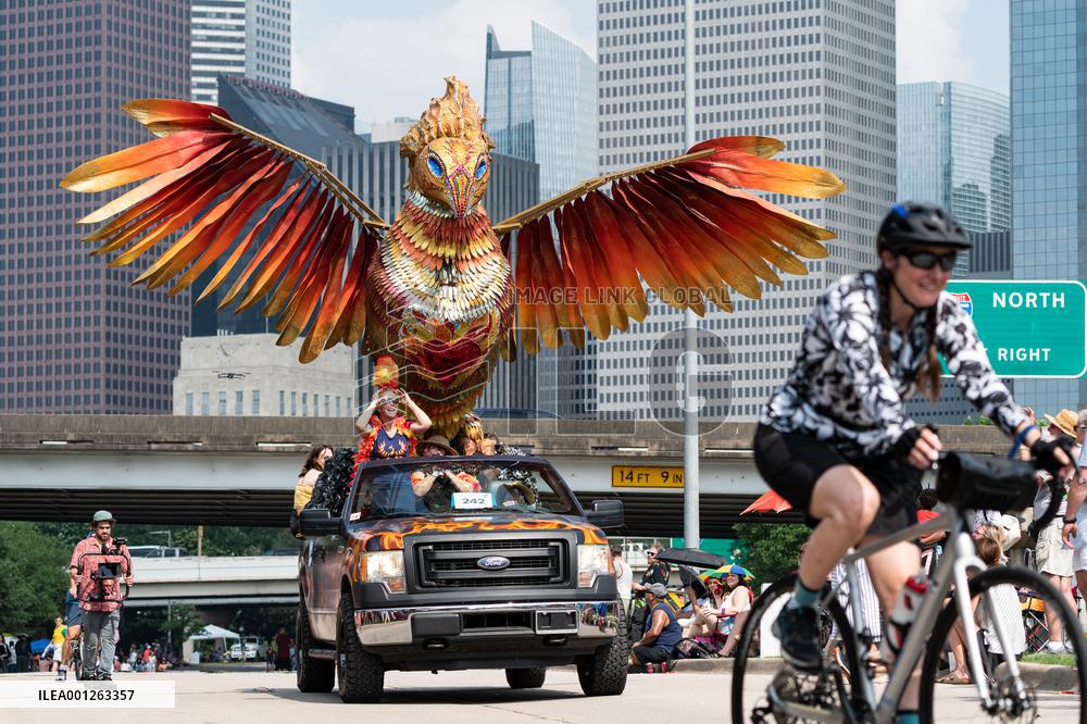 U.S.-HOUSTON-ART CAR PARADE