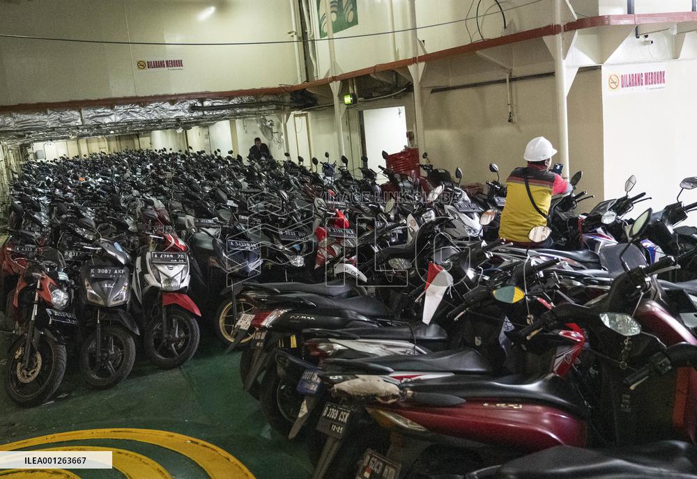 INDONESIA-JAKARTA-EID AL-FITR-HOMECOMING