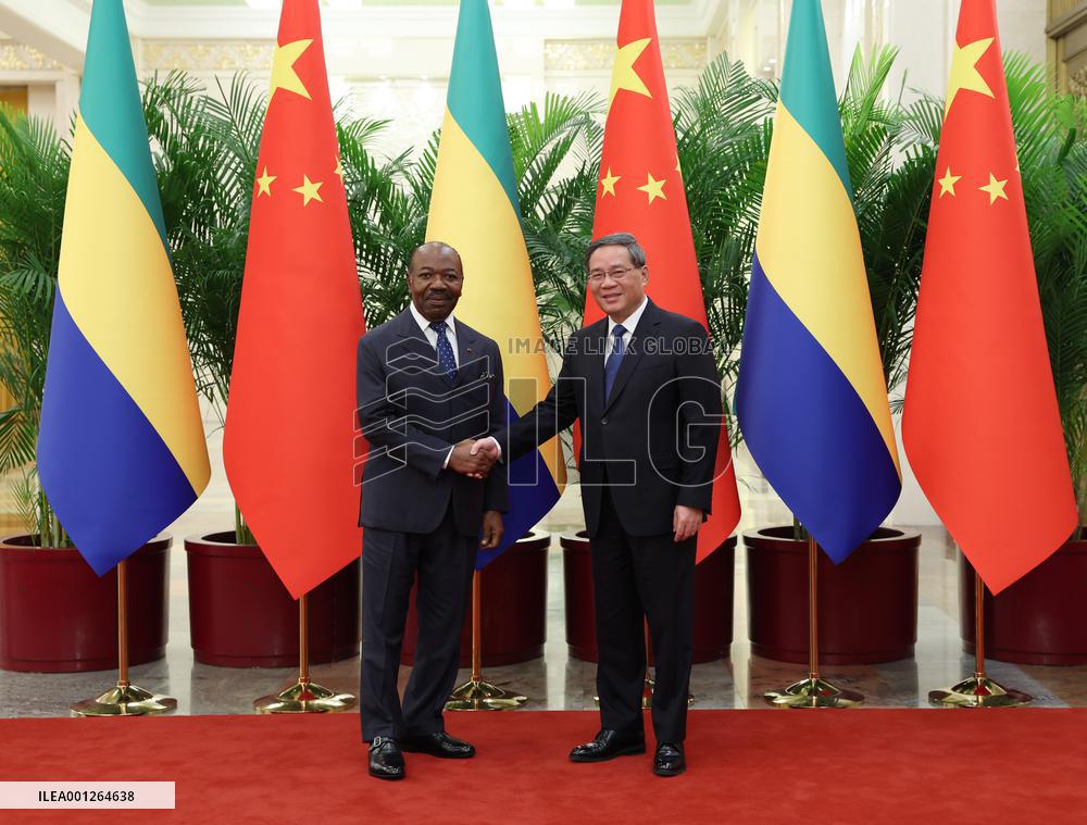 CHINA-BEIJING-LI QIANG-GABONESE PRESIDENT-MEETING (CN)